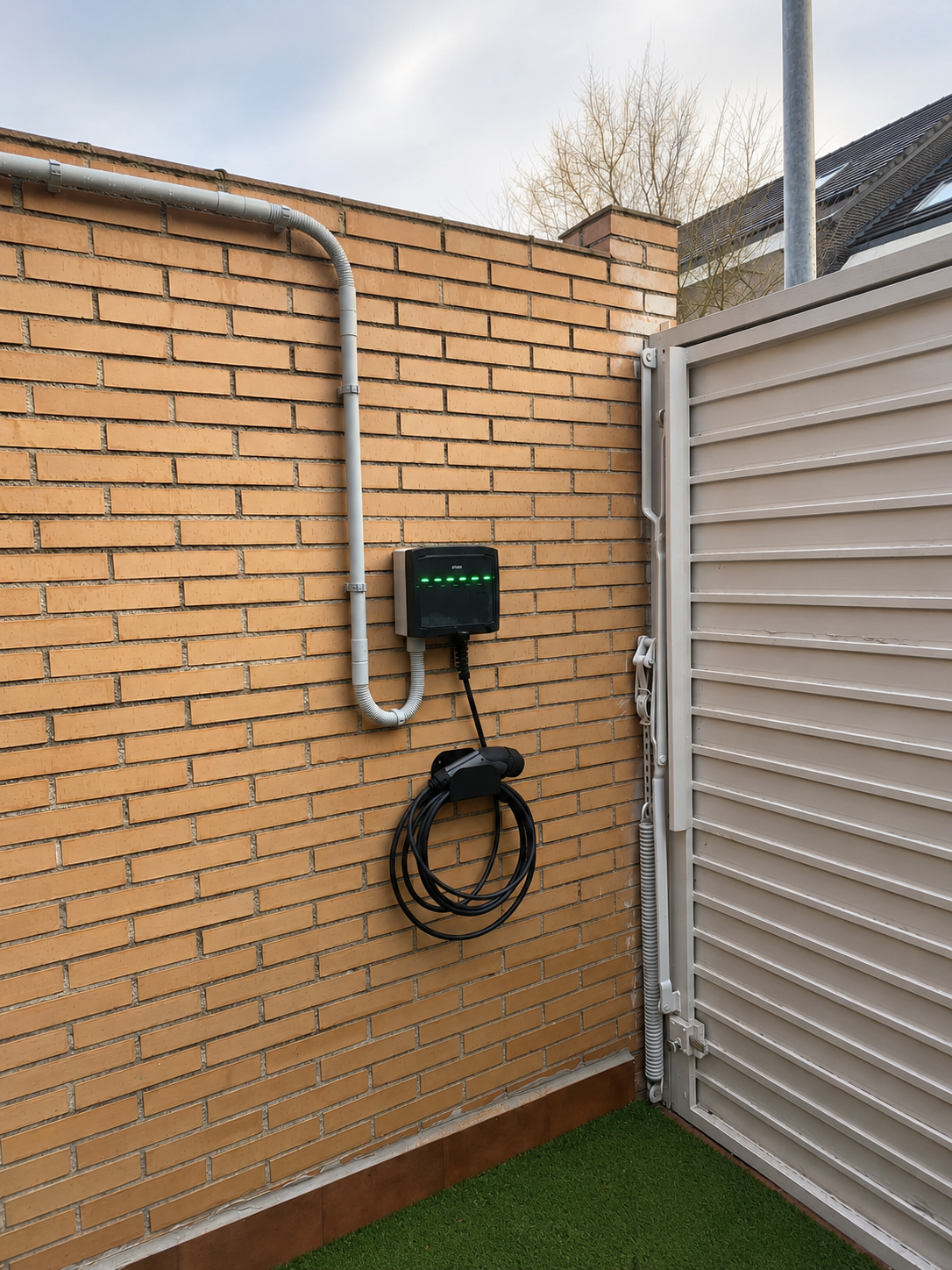 cargador coche eléctrico en vivienda